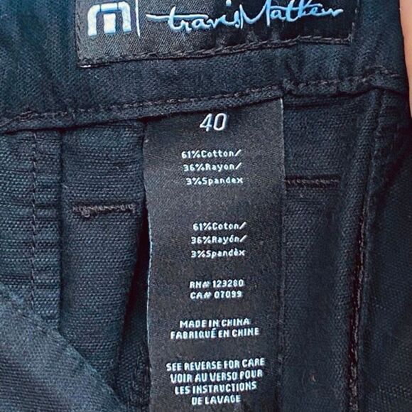 Travis Mathew Black Chino Shorts Men’s Size 40 Flat Front Stretch Casual Golf We - Picture 4 of 4